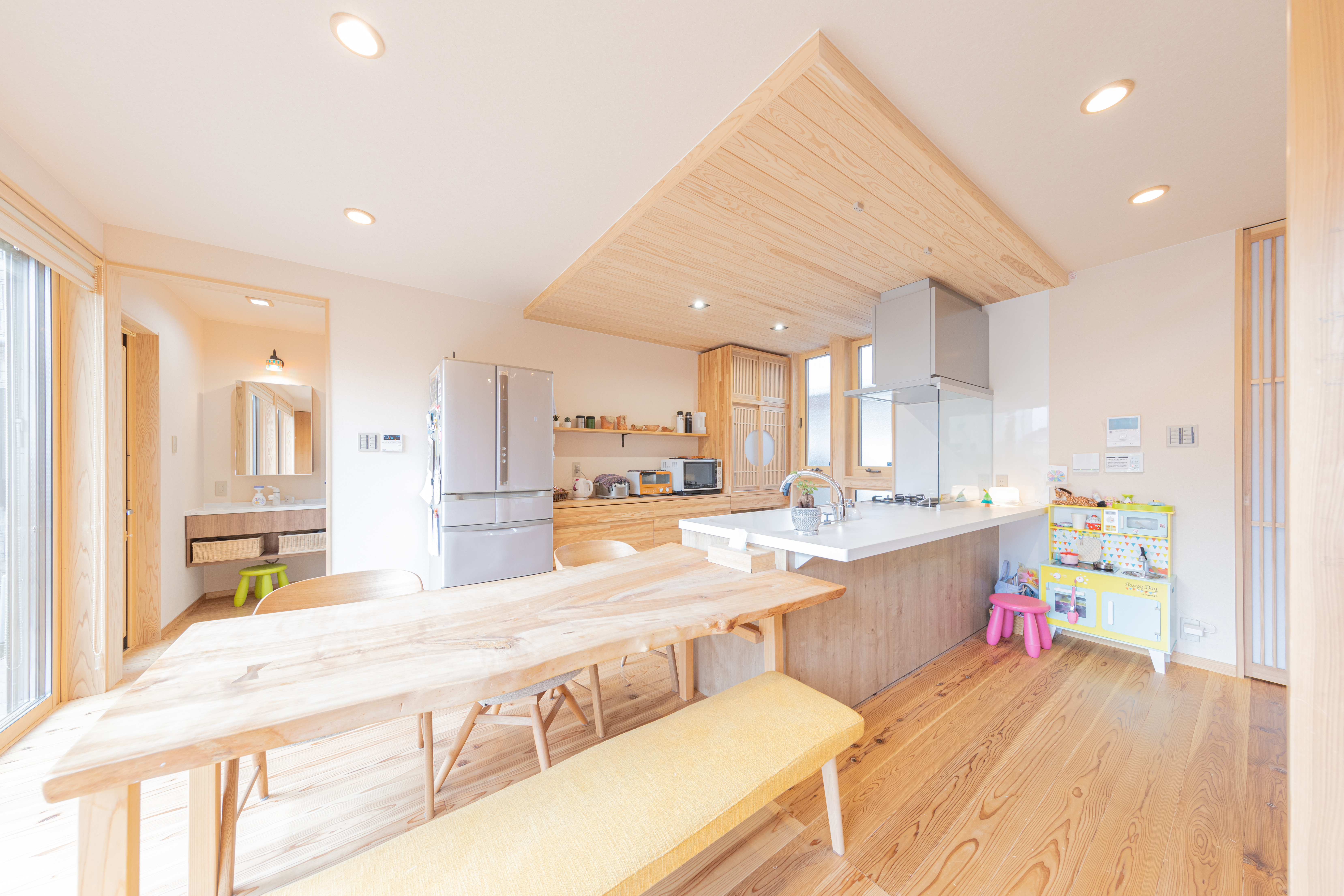 無垢材の温もりでエコな暮らしを実現しよう！｜大阪で新築を建てるなら紀州国土建設