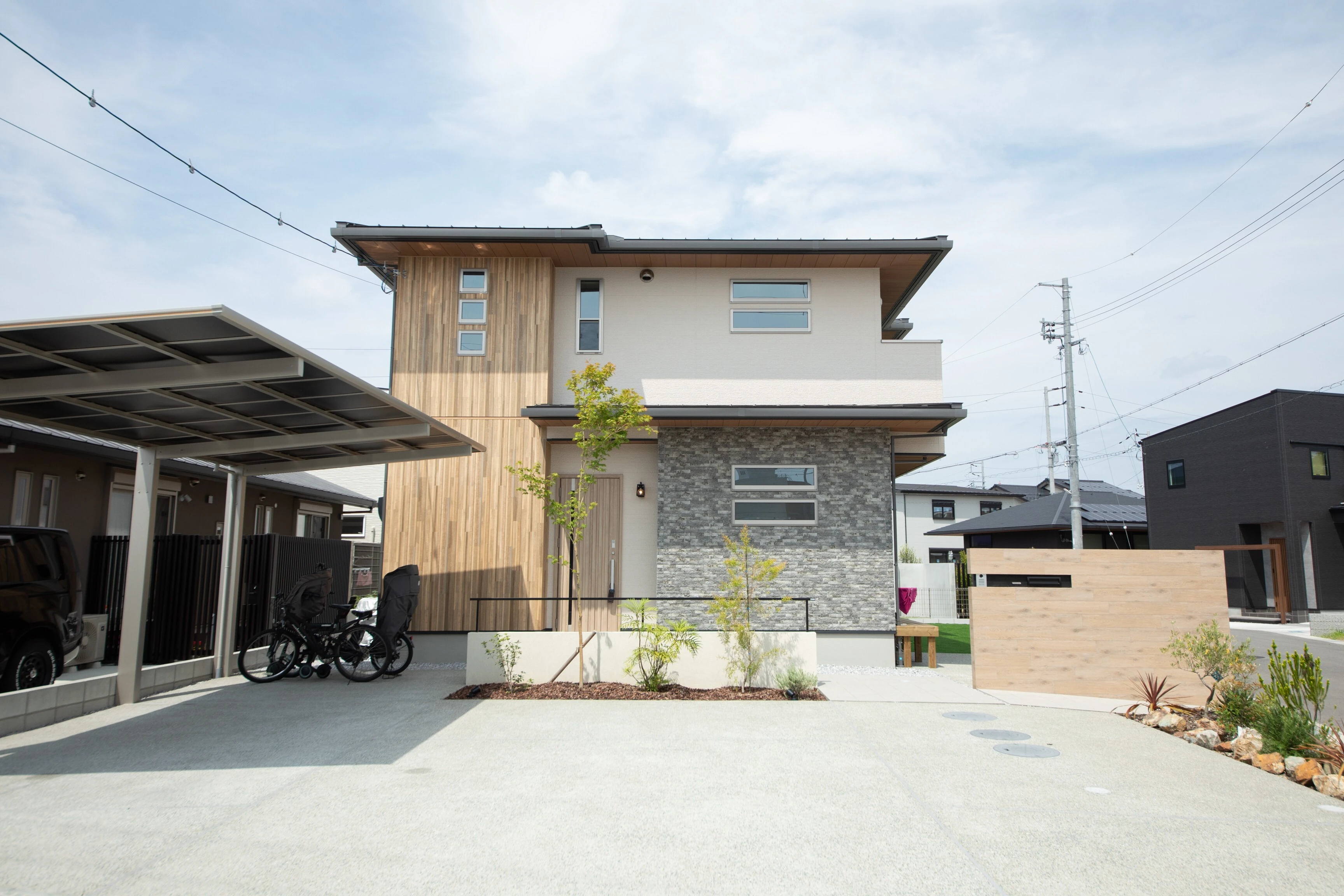 耐震性とおしゃれさを兼ね備えた、あなたの夢の住まいづくり