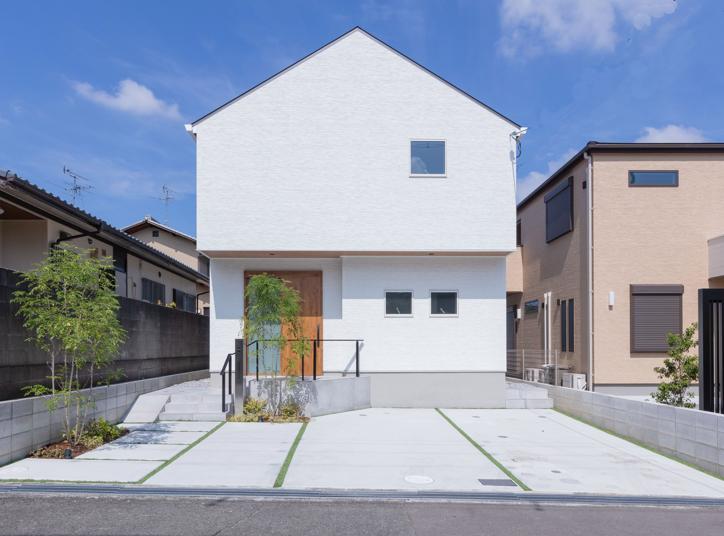 シンプルでモダンな魅力が詰まった大阪の新築住宅｜家を建てるなら紀州国土建設